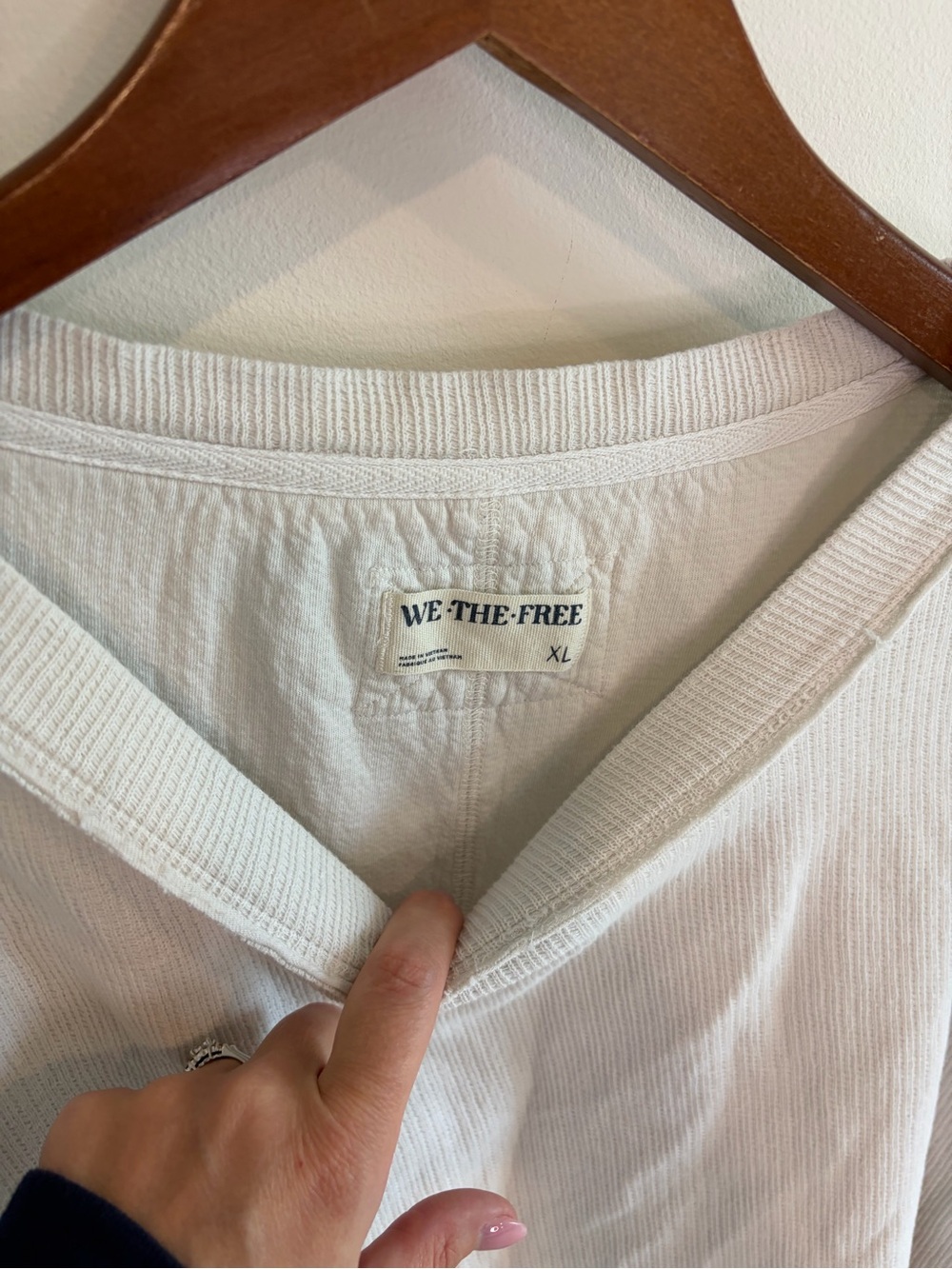 We The Free Total Eclipse Tee Size XL Ivory Oversized Pullover - Picture 8 of 14